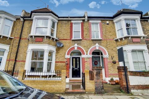 3 bedroom semi-detached house to rent, Chevening Road Greenwich London SE10