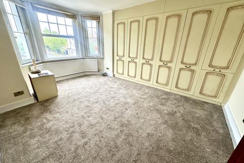 undefined, Thornbury Road,  Isleworth, TW7