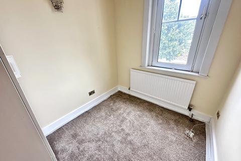undefined, Thornbury Road,  Isleworth, TW7