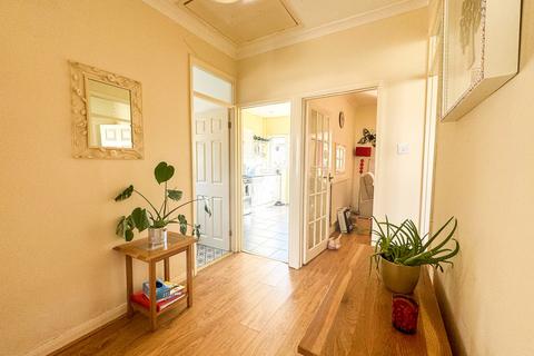 1 Clayspring Close, Hockley, SS5 5AW