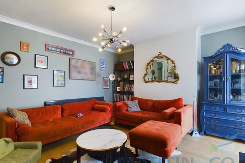 2 bedroom flat for sale, Sackville Road, Hove