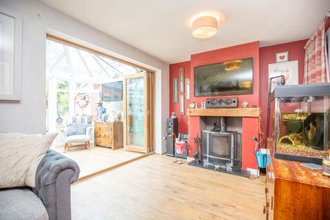 2 Merevale Road, Atherstone, CV9 2PR