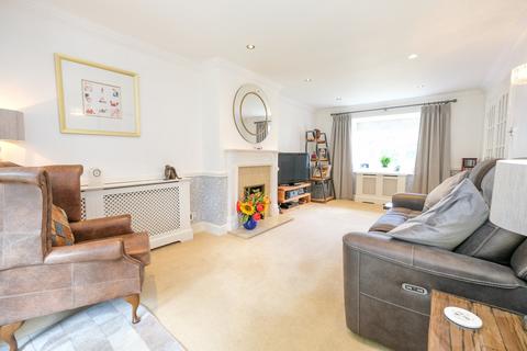 4 bedroom detached house for sale, Wolsey Mews, Orpington