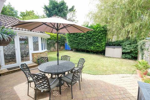 4 bedroom detached house for sale, Wolsey Mews, Orpington