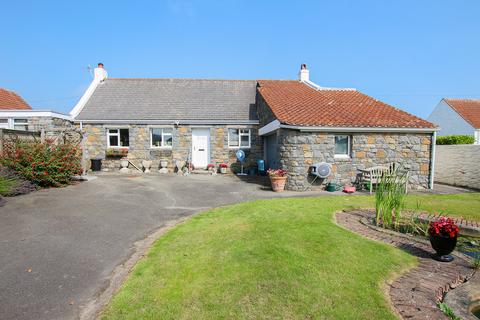 4 bedroom property for sale, Clos de Chaumette, Forest, Guernsey, GY8