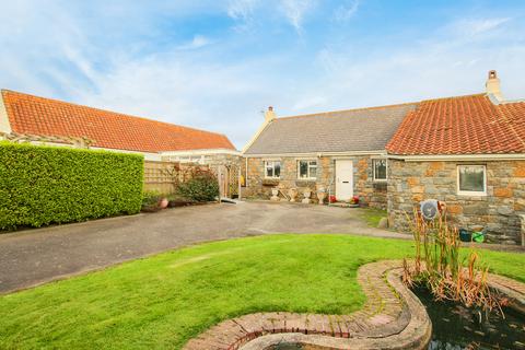 Clos de Chaumette, Forest, Guernsey, GY8