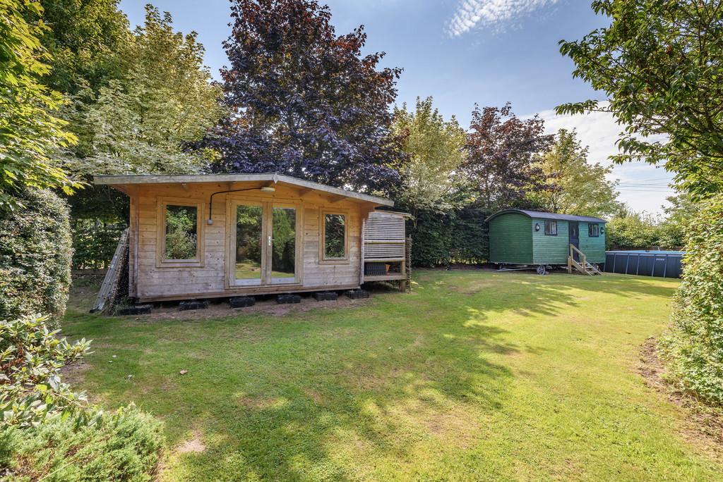 Timber Chalet and Shepherds Hut