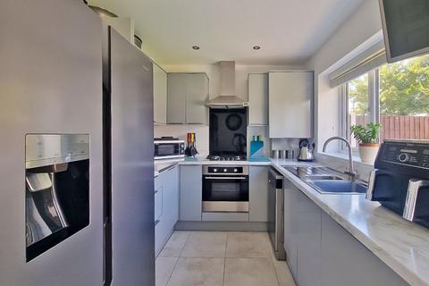 4 Cavalcade Close, Willenhall, WV12 4FA