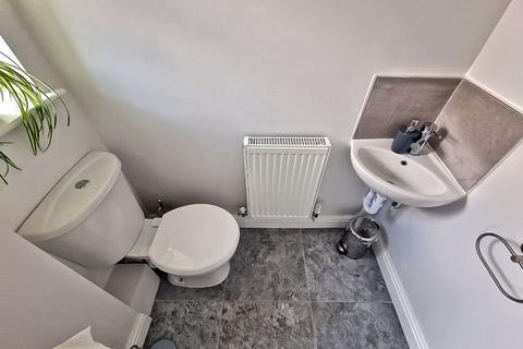 4 Cavalcade Close, Willenhall, WV12 4FA