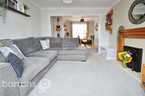 22 Barrie Grove, Hellaby, Rotherham, S66 8HH