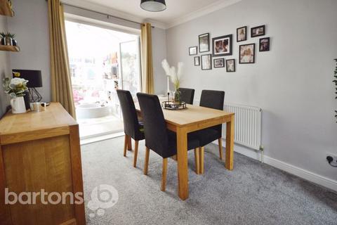 22 Barrie Grove, Hellaby, Rotherham, S66 8HH