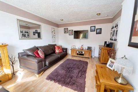 3 bedroom terraced house for sale, Marmion Road, Cumbernauld