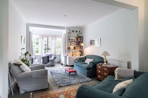 39 Willifield Way, London, NW11 7XU