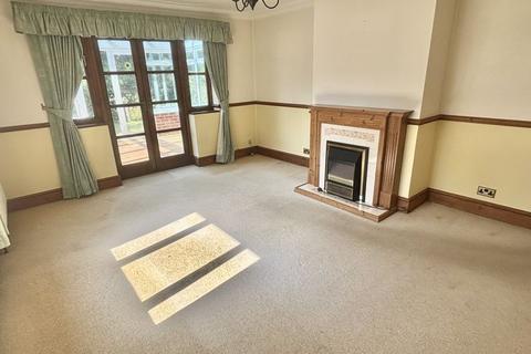 3 bedroom property for sale, Horsham Road, Handcross