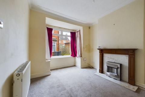 2 bedroom terraced house for sale, Princes Road, Hull