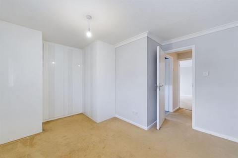 19 Long Walk, Epsom, KT18 5TP