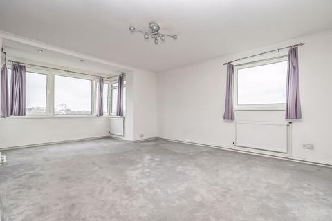 2 bedroom flat for sale, South Parade, Southsea