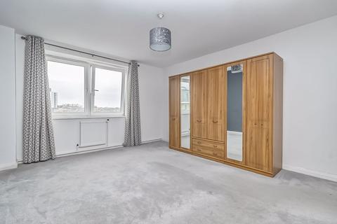 2 bedroom flat for sale, South Parade, Southsea