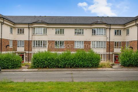 3 bedroom apartment for sale, Park Court, Bounds Green N11