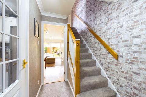 13 Gwynne Road, Caterham, CR3 5FH