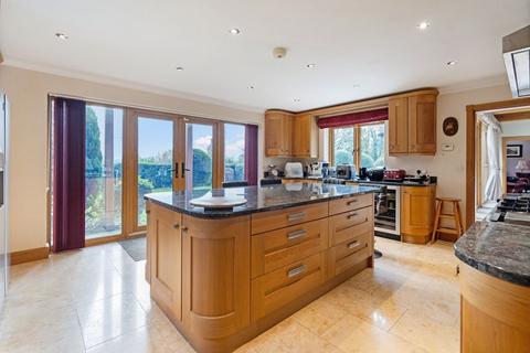 5 bedroom detached house for sale, The Street, Albourne