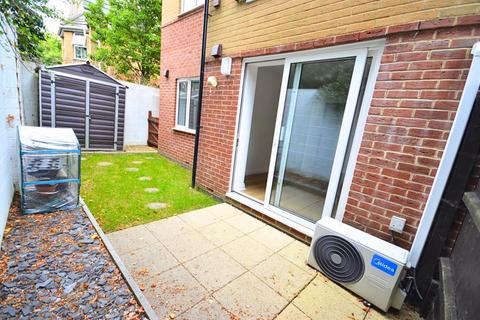 2 bedroom ground floor flat for sale, Avon Close, Bournemouth BH8