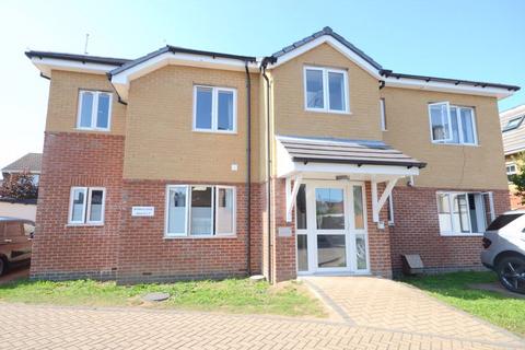 2 bedroom ground floor flat for sale, Avon Close, Bournemouth BH8