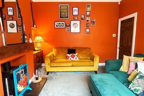 415 Ripponden Road, Oldham, OL1 4JN