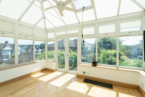 20 Parkway, Dorking, RH4 1EU