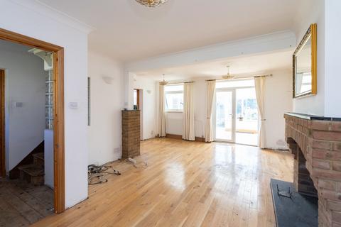20 Parkway, Dorking, RH4 1EU