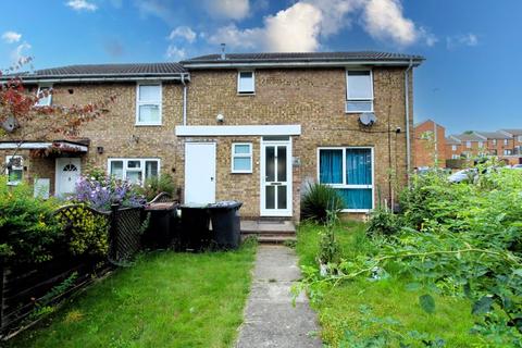 3 bedroom end of terrace house for sale, Morris Close, Luton