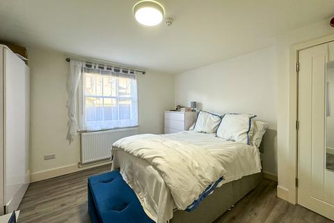 1 bedroom apartment to rent, Bateman Street, Lower Ground Floor CB2