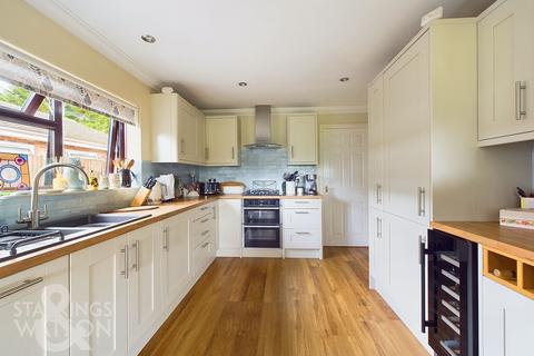 35 Blofield Corner Road, Blofield, Norwich, NR13 4SA