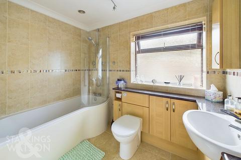 35 Blofield Corner Road, Blofield, Norwich, NR13 4SA