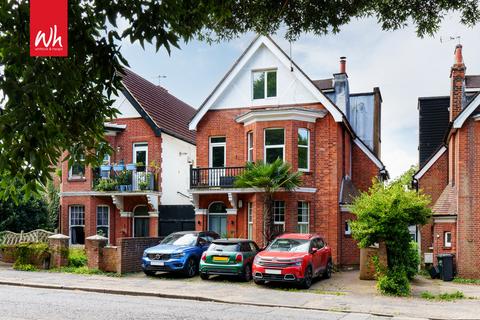 2 bedroom maisonette for sale, Old Shoreham Road, Hove