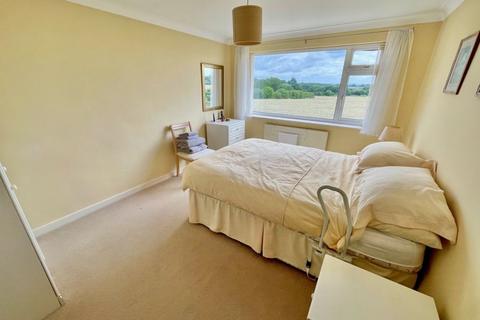 7 Berwyn Drive, Marchwiel, Wrexham, LL13 0AJ
