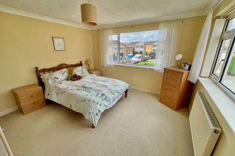 7 Berwyn Drive, Marchwiel, Wrexham, LL13 0AJ