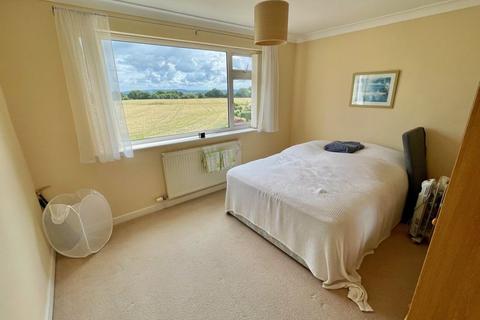 7 Berwyn Drive, Marchwiel, Wrexham, LL13 0AJ