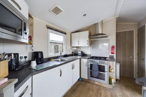 2 bedroom property for sale, Castle View, Knight Road