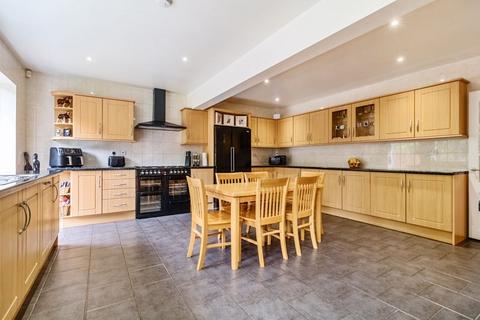 4 bedroom semi-detached house for sale, Cecil Crescent, Hatfield