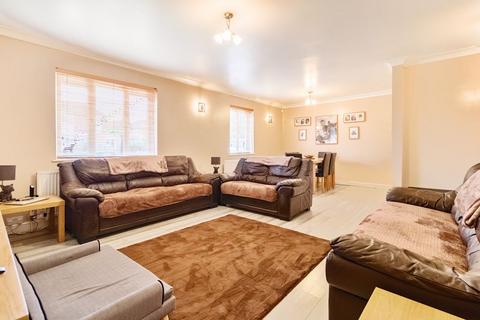1 Cecil Crescent, Hatfield, AL10 0HF