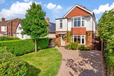 4 bedroom detached house for sale, Orchard Road, Havant