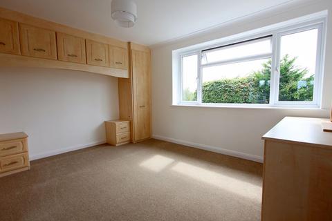 10 Captain Cook Close, Chalfont St Giles, HP8 4DS