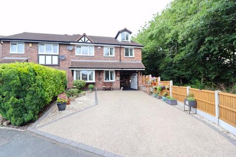 4 bedroom semi-detached house for sale, Hazlemere, Bolton BL4