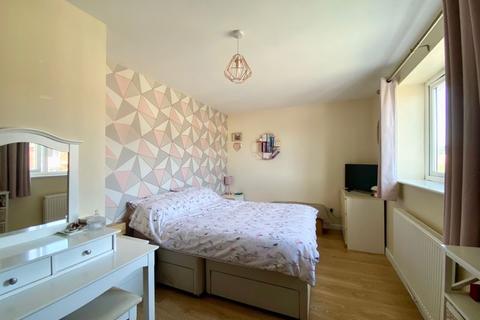 79b Great Close, South Witham, Grantham, NG33 5QH