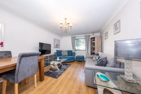 2 bedroom apartment for sale, Eddington Crescent, Welwyn Garden City AL7