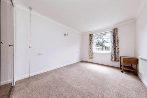 2 bedroom flat for sale, Fairfield Path, Croydon CR0