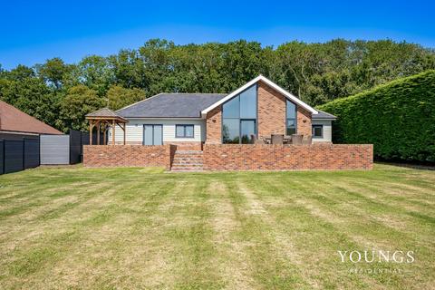 4 bedroom detached bungalow for sale, Grays Avenue, Langdon Hills, SS16