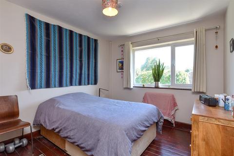 2 bedroom flat for sale, Oxen Avenue, Shoreham-By-Sea, West Sussex