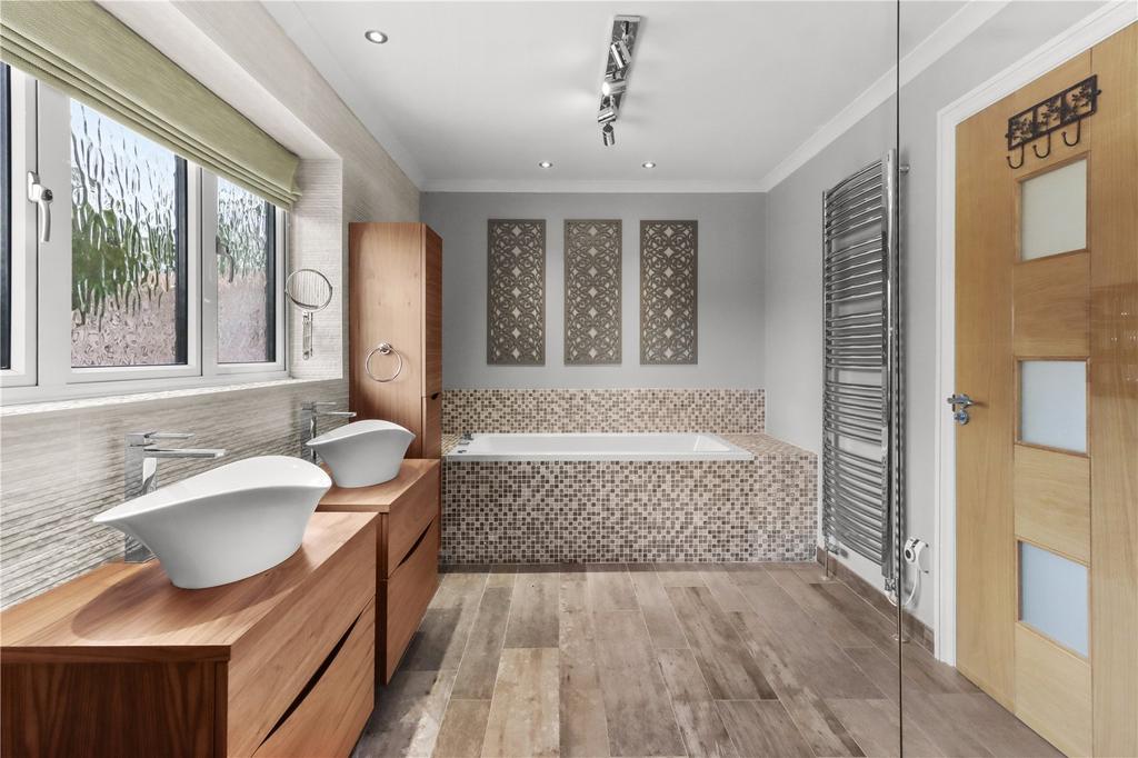Bedroom 2 Ensuite